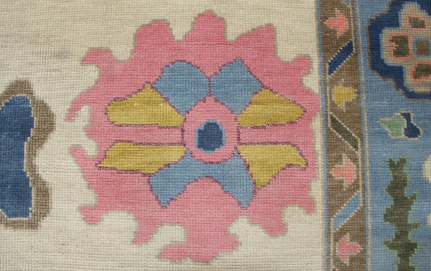 ABIGAIL (made to order) The Clara Rugs