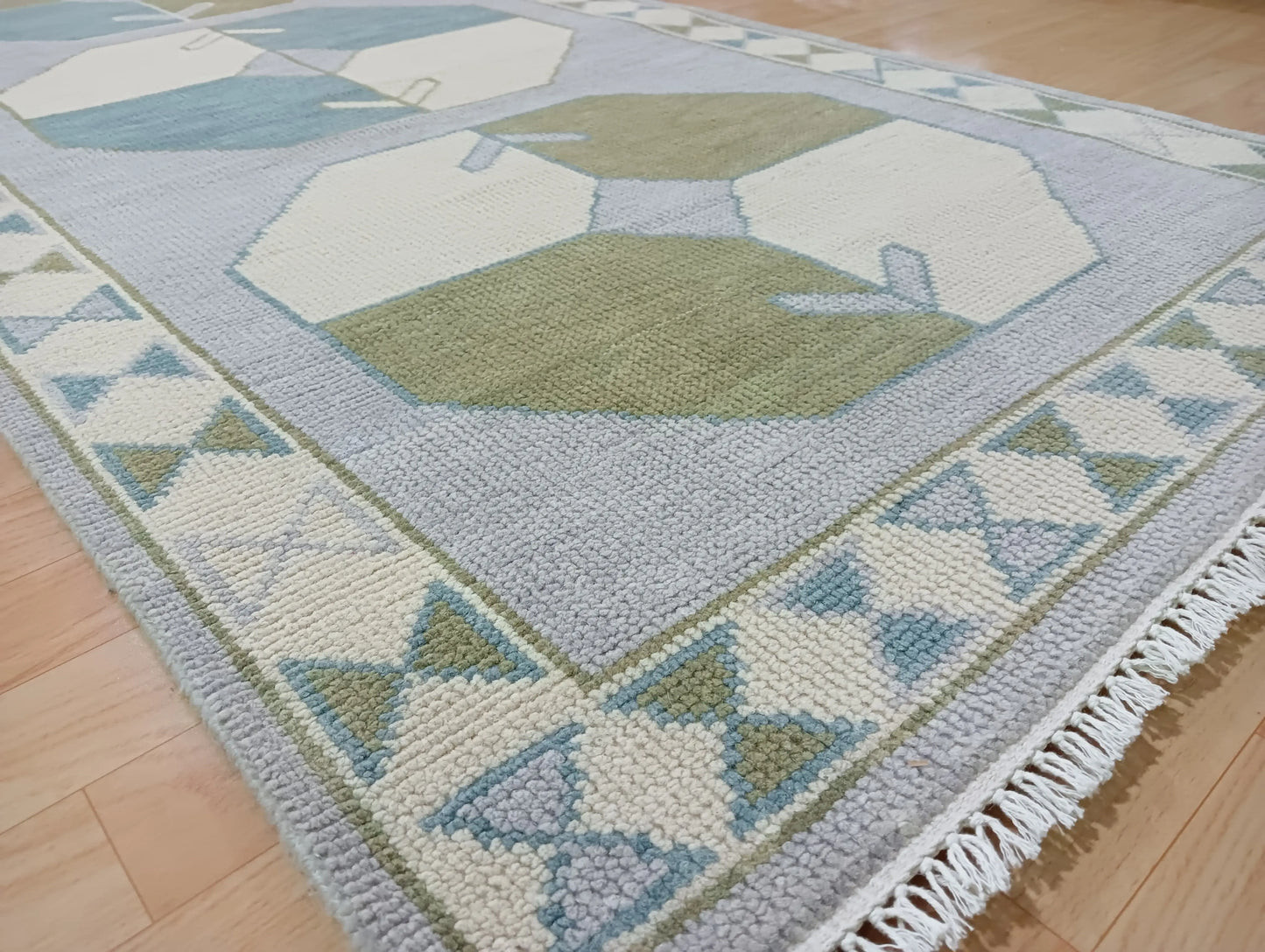 APRIL (made to order) The Clara Rugs