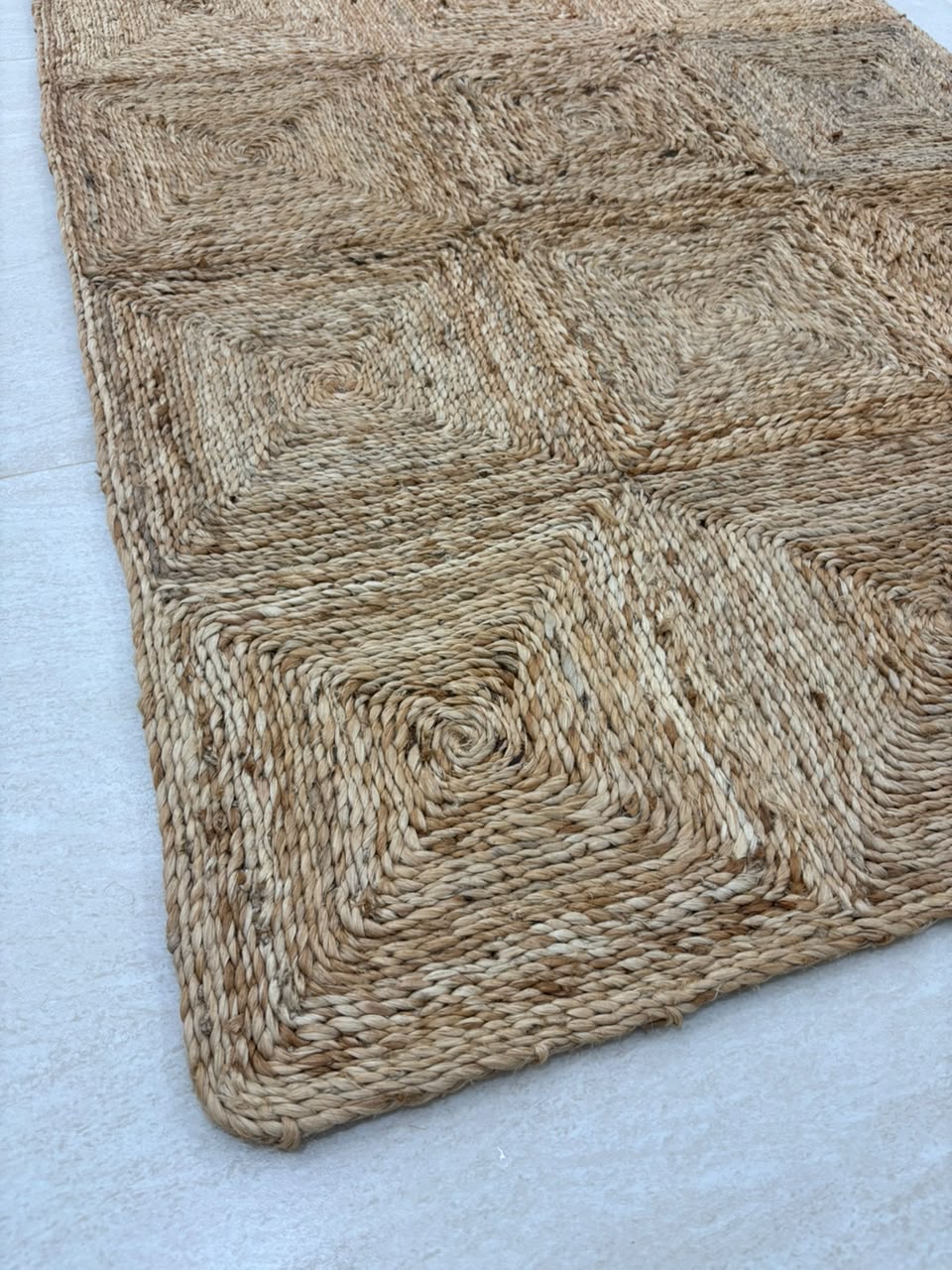 ASHBOURNE (made to order)