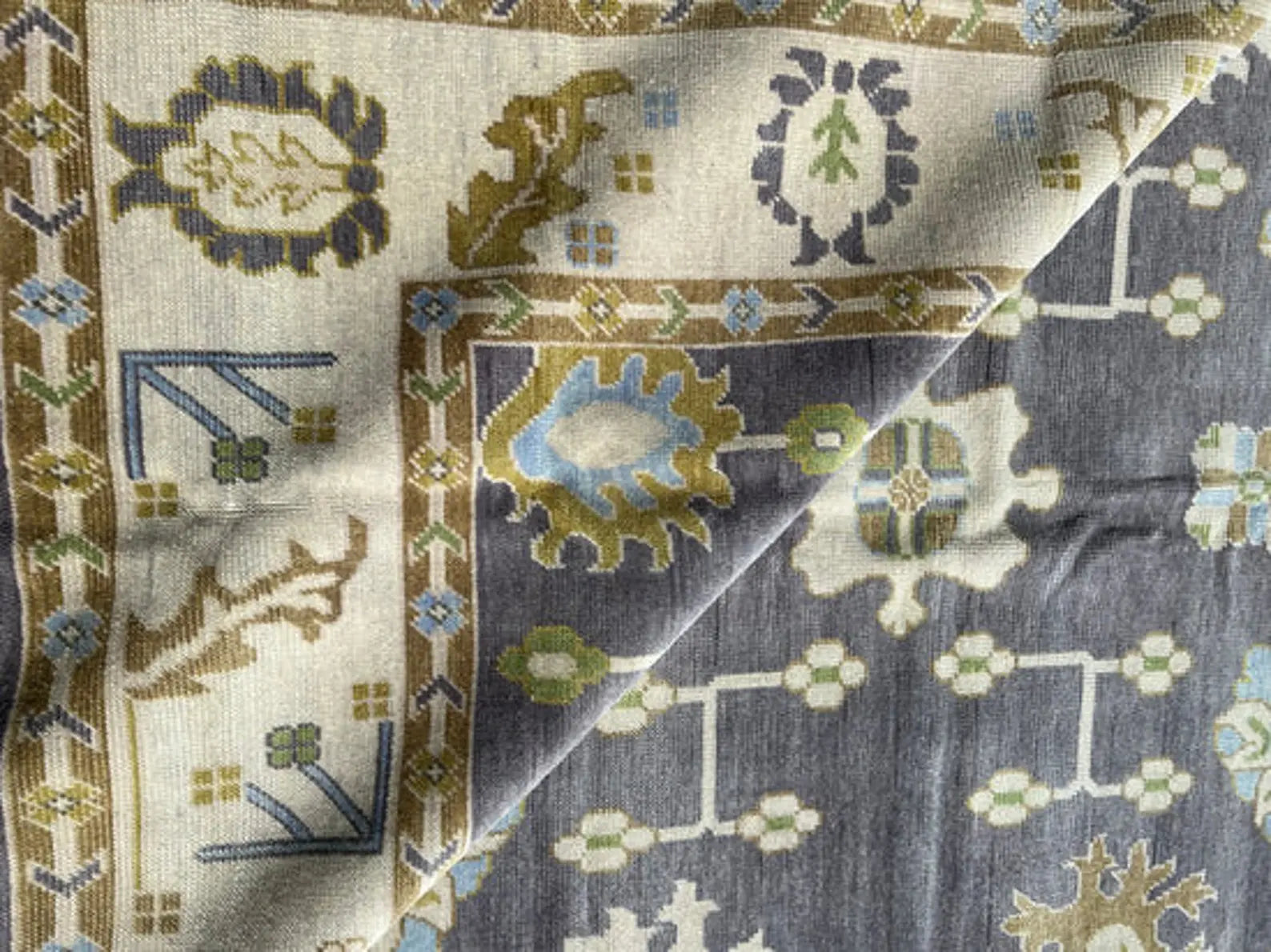 MICHELLE (made to order) The Clara Rugs